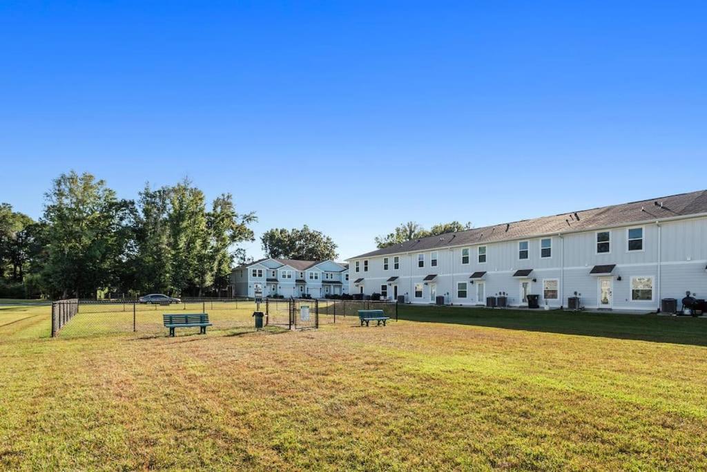 Luxury Townhome Near Downtown And Pensacola Beach Екстер'єр фото