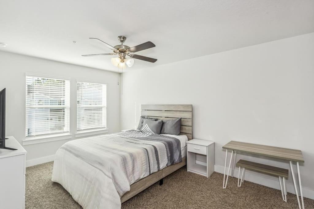 Luxury Townhome Near Downtown And Pensacola Beach Екстер'єр фото