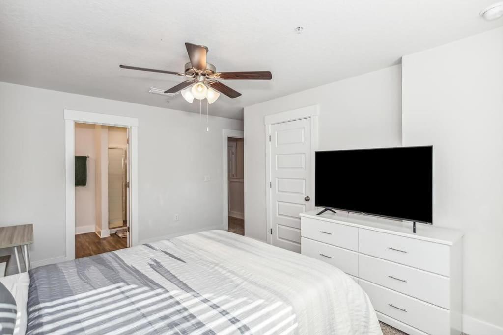 Luxury Townhome Near Downtown And Pensacola Beach Екстер'єр фото
