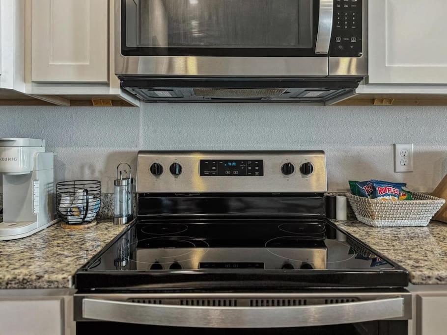 Luxury Townhome Near Downtown And Pensacola Beach Екстер'єр фото