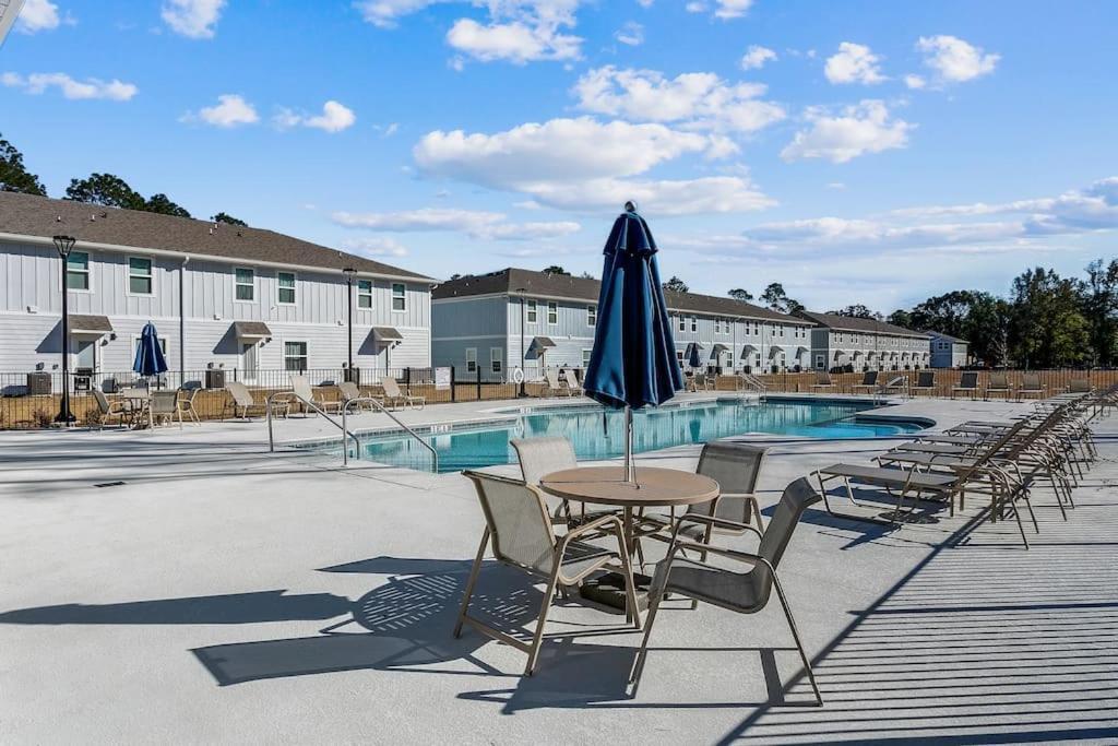 Luxury Townhome Near Downtown And Pensacola Beach Екстер'єр фото