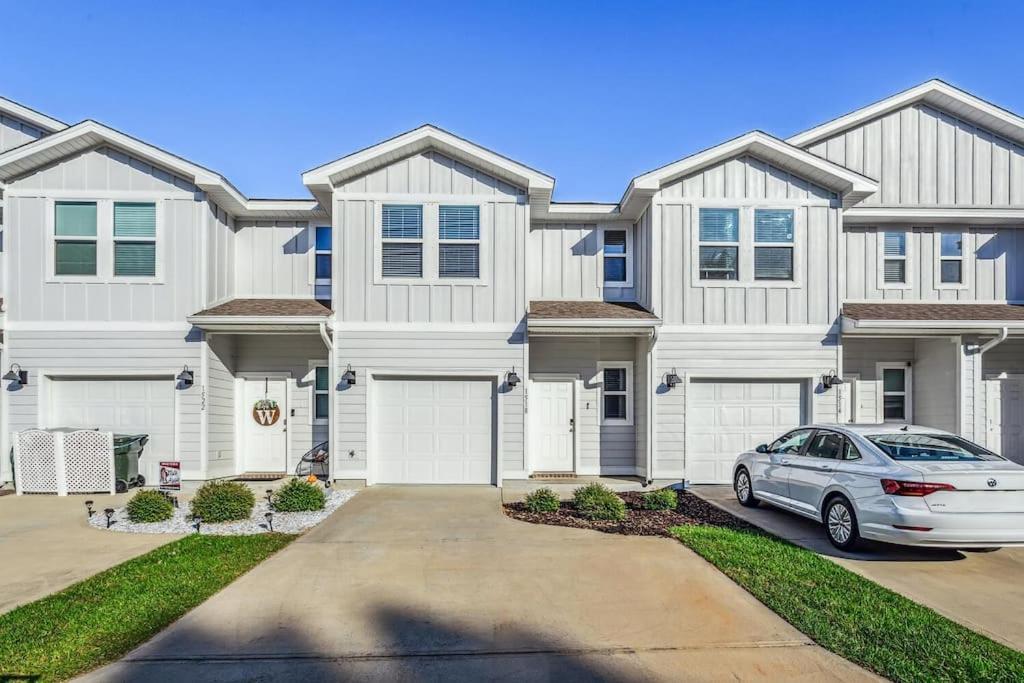 Luxury Townhome Near Downtown And Pensacola Beach Екстер'єр фото